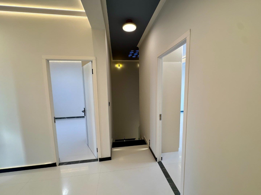 4 Bedroom Property for Sale in Sandown Western Cape